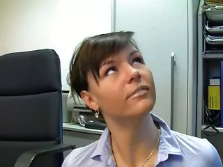 Расправить блондинку на грубом смотреть сэкс минете