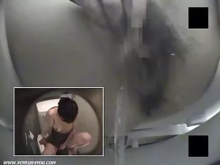 Лесбиянки мастурбируют только с помощью вибратора pornoazbuka
