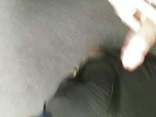 Молодые самцы трахаются со своими подружками в бассейне парнуха русская