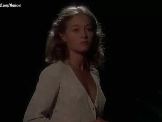 Латина при таможенном порно видео онлайн русское досмотре сосет член