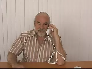 Долгое время не было птенца, меня избили, это уже пятый раз, когда я заканчиваю. Моя порно в отличном качестве мастурбирует (Мое видео)